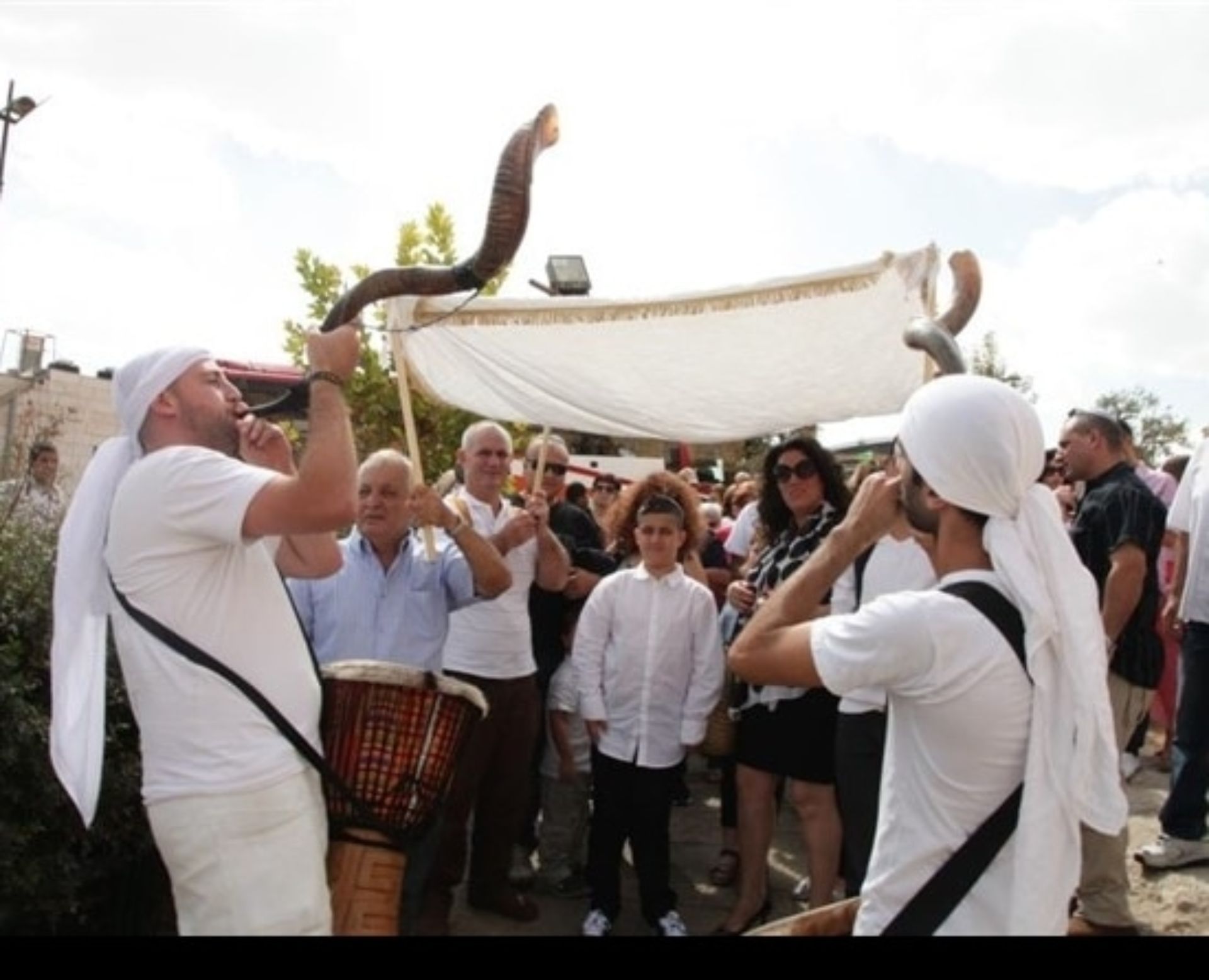 מתופפים ושופרות