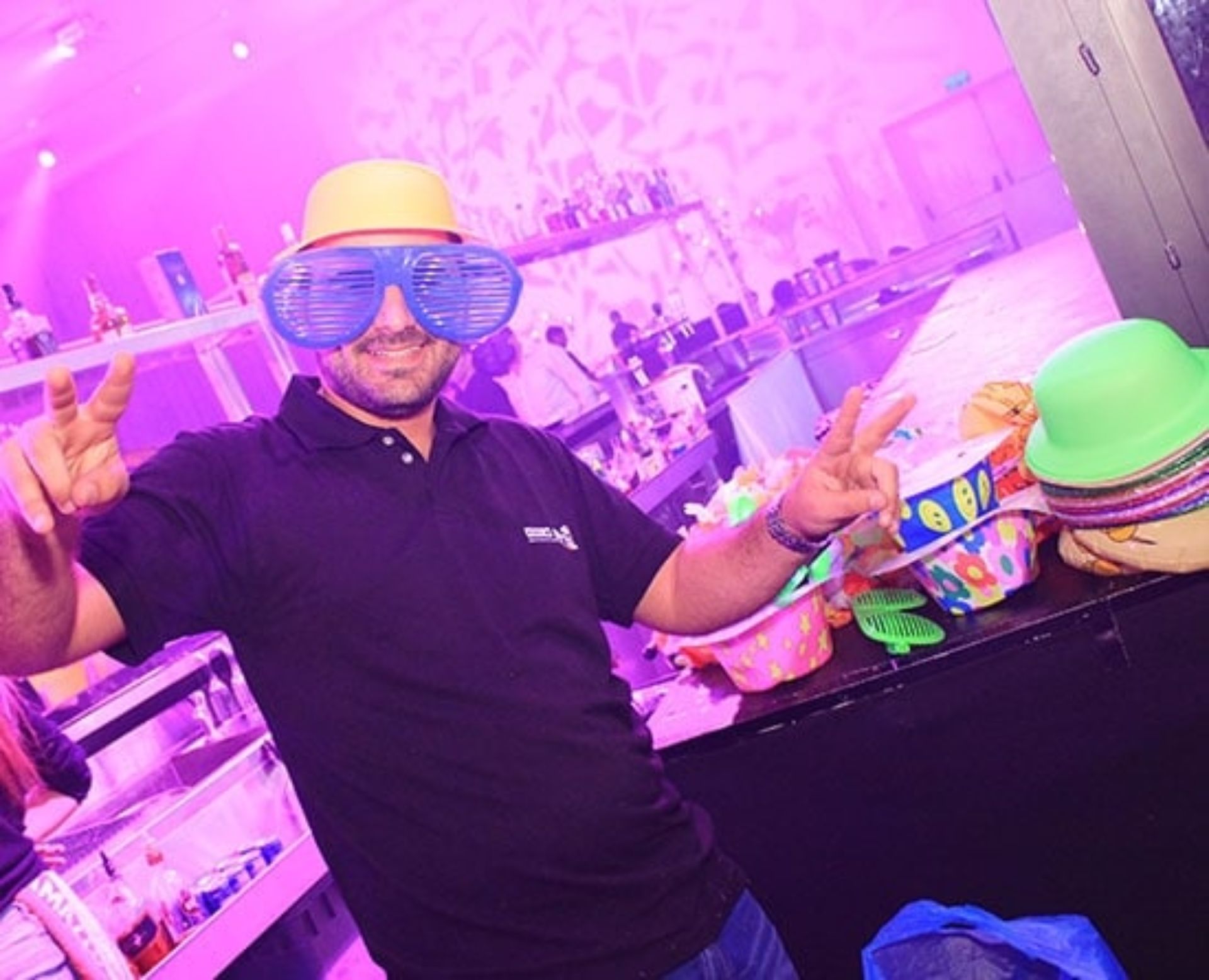 גימיקים זוהרים לאירוע