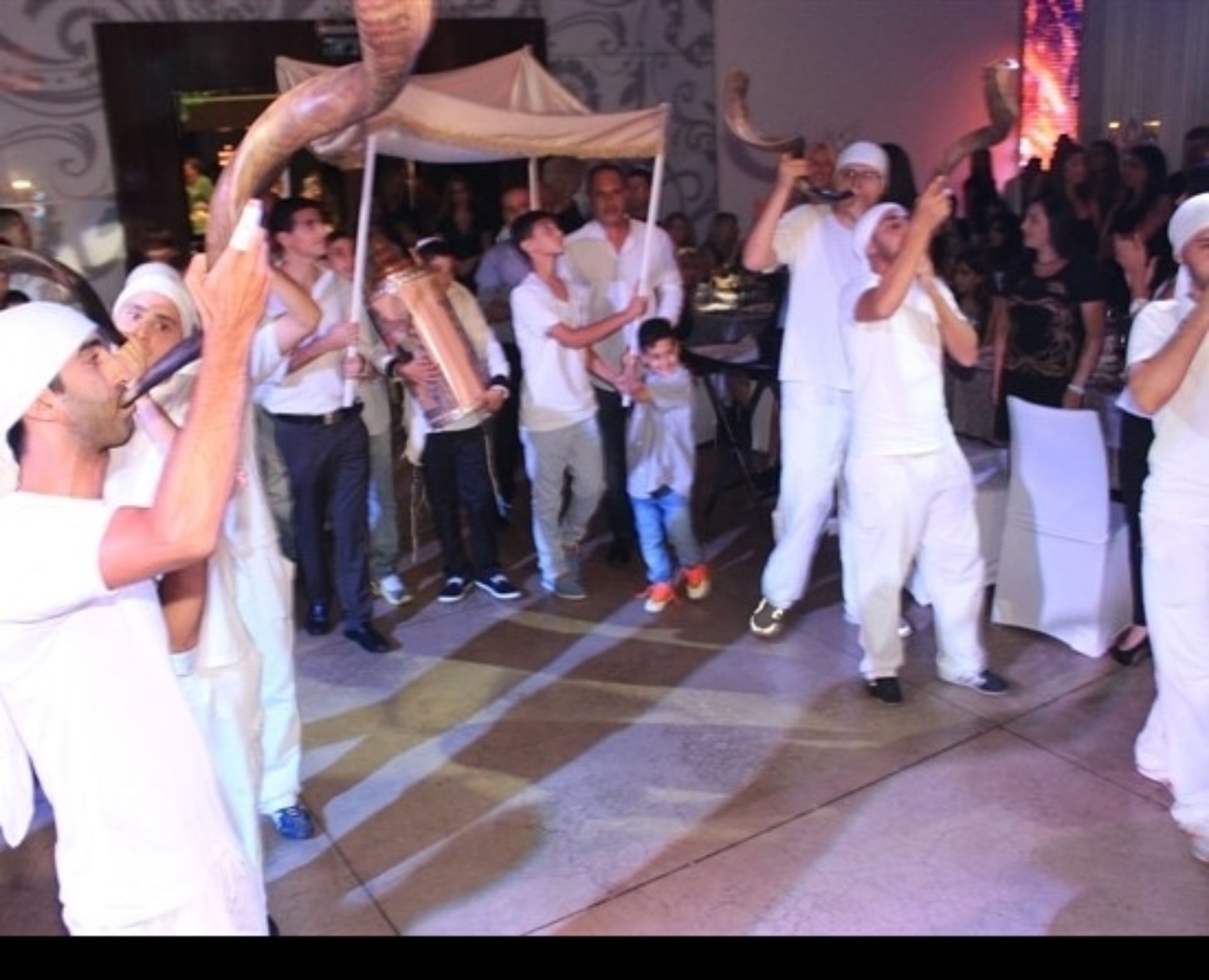 מתופפים ושופרות