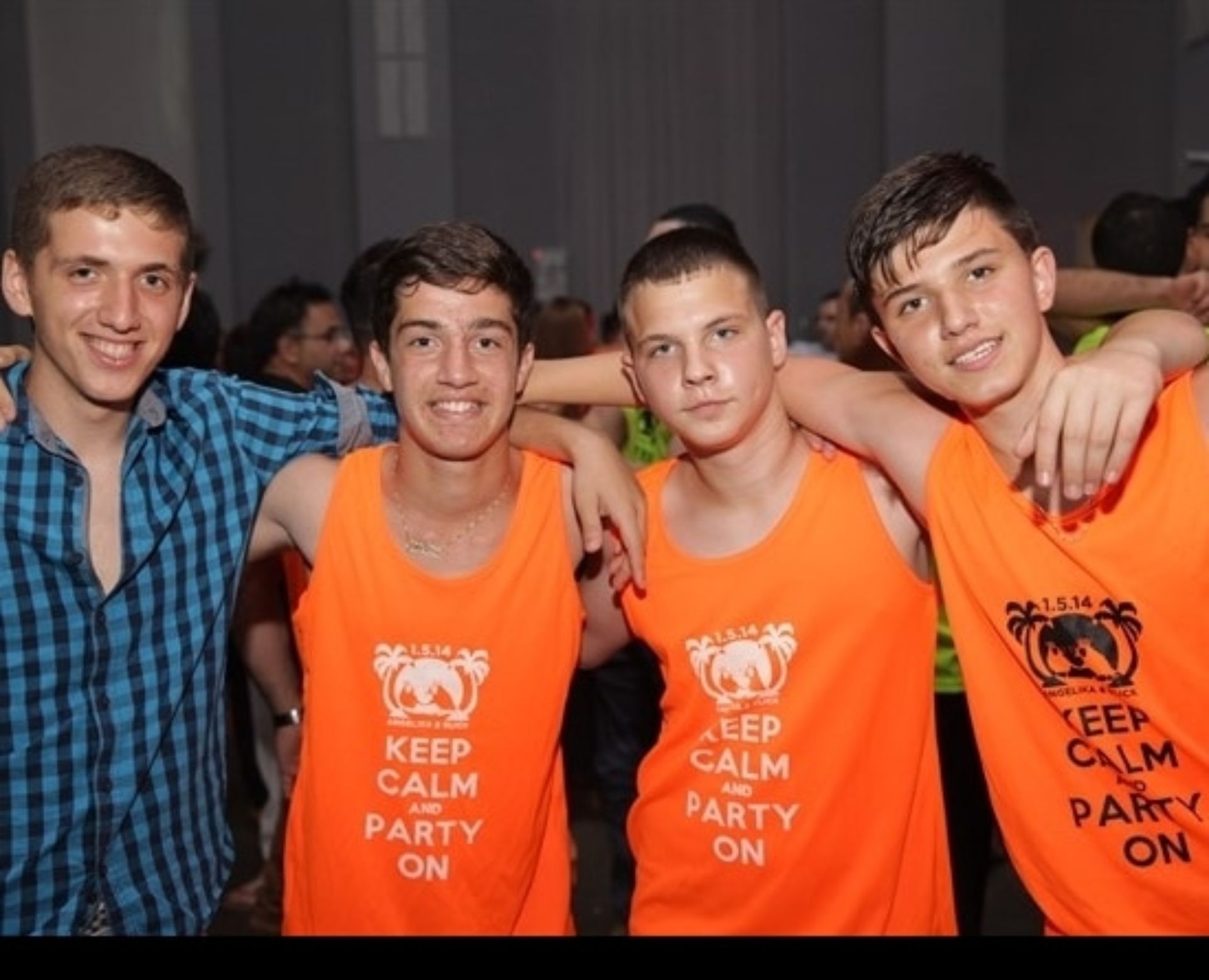 חולצות לכל אירוע