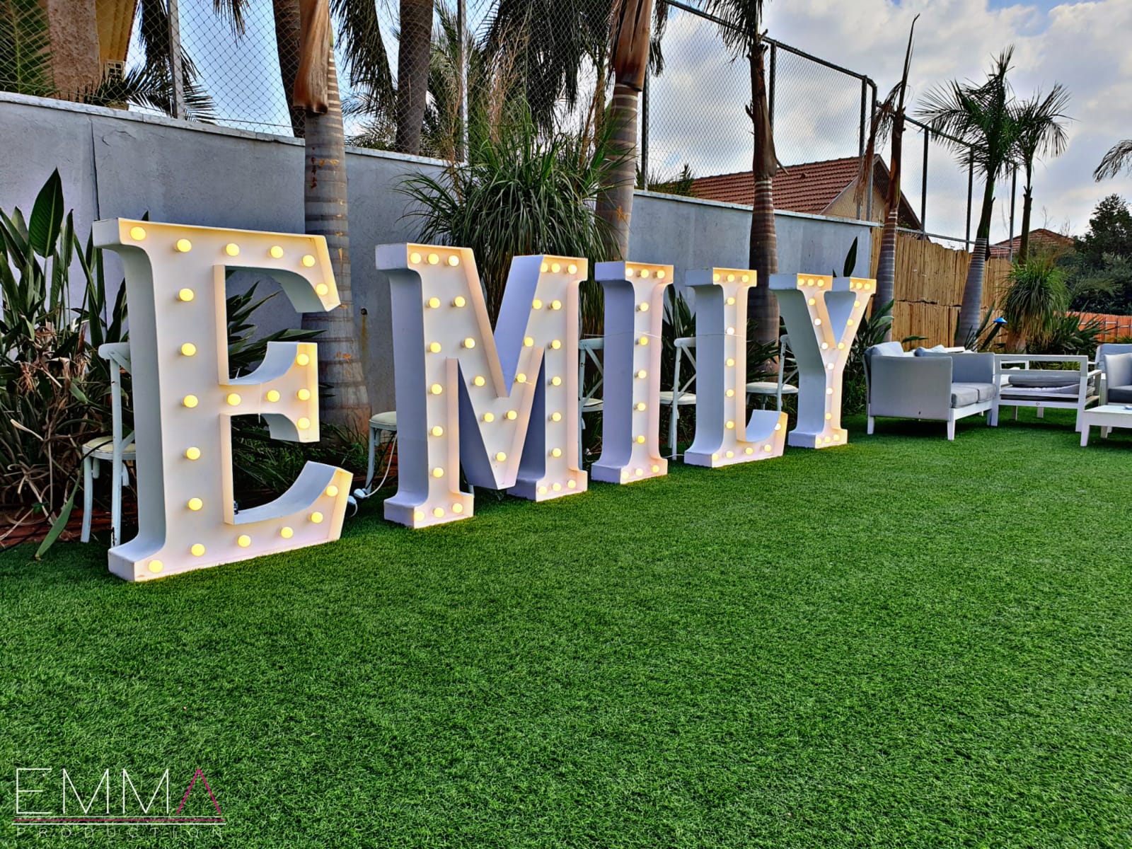 אותיות מוארות 2