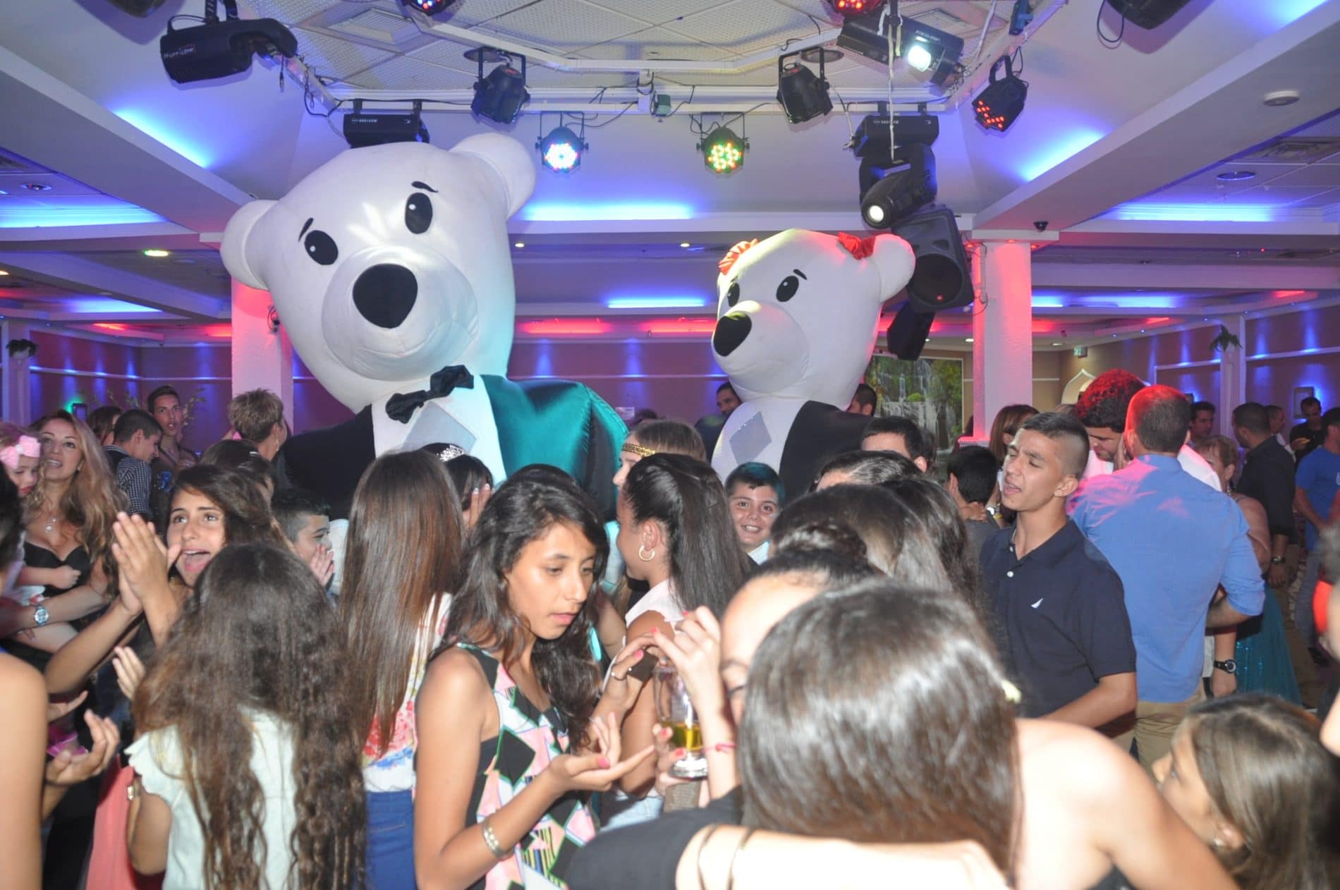 בובות לרחבת ריקודים