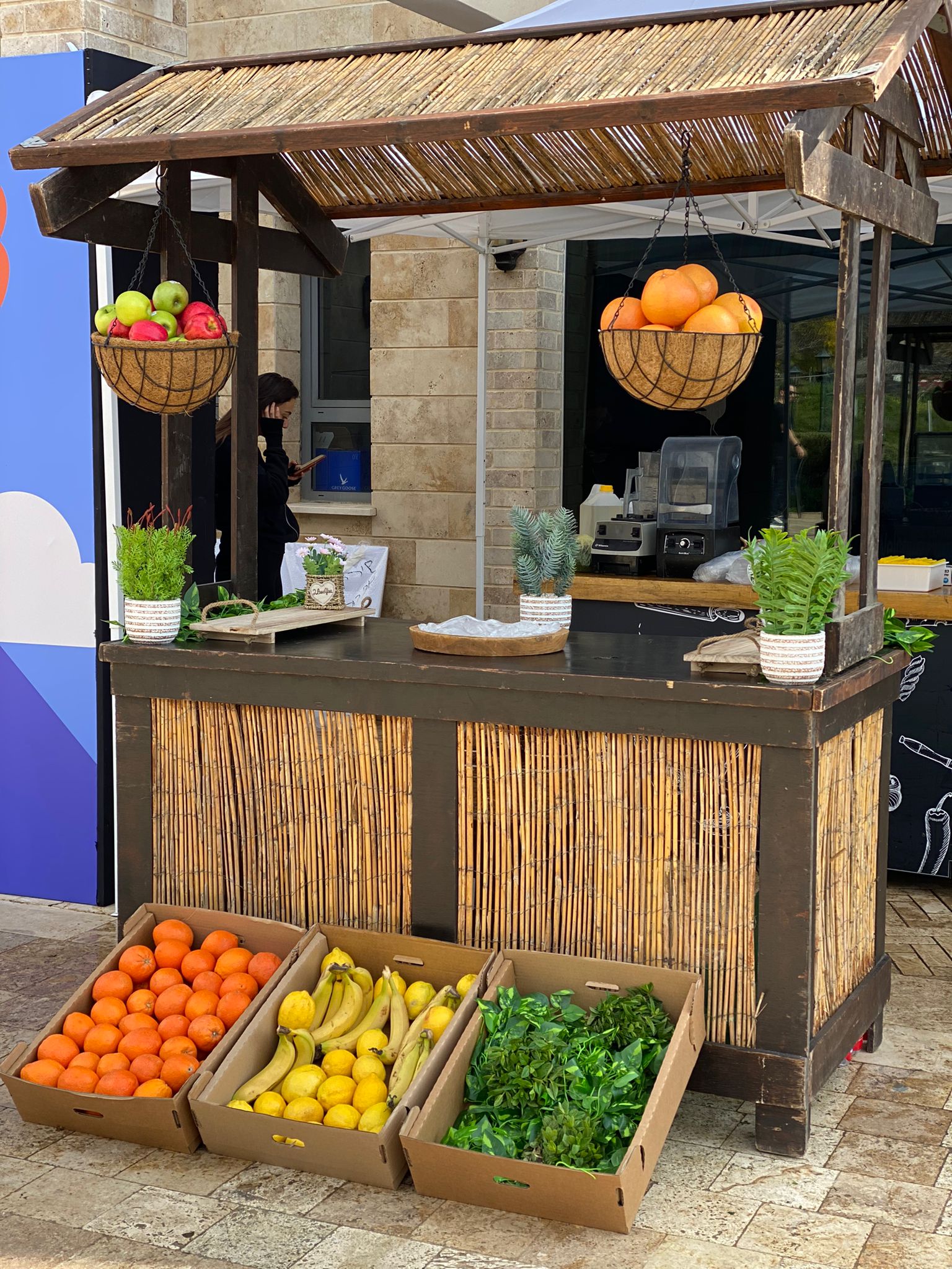 דוכן מיצים טבעיים