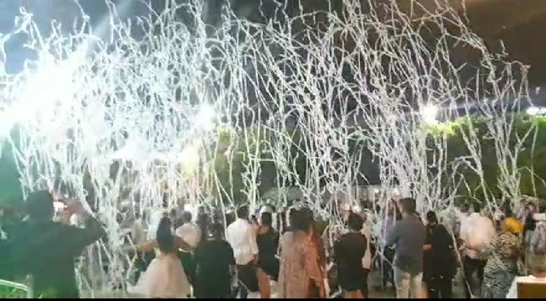 קונפטי שובלים לאירוע