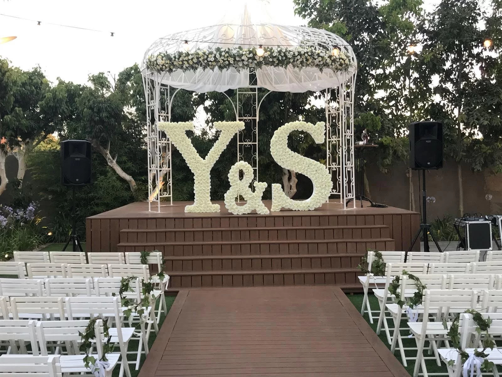 אותיות פרחים 1 - דיל אותיות פרחים ומגנטים ללא הגבלה