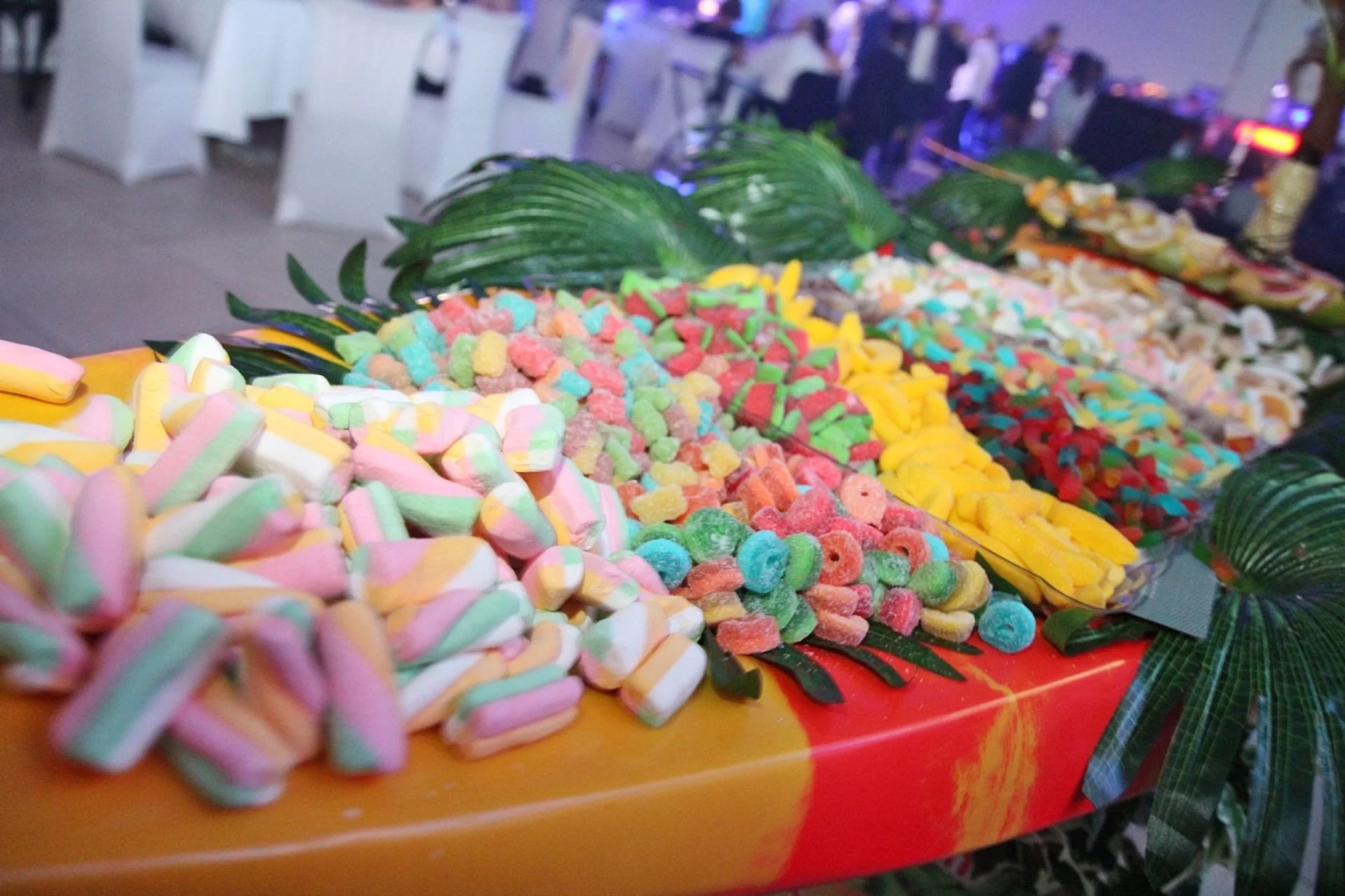 גומי מתוקים 1 - דיל קיאק בשילוב שערות סבתא על מקל לד