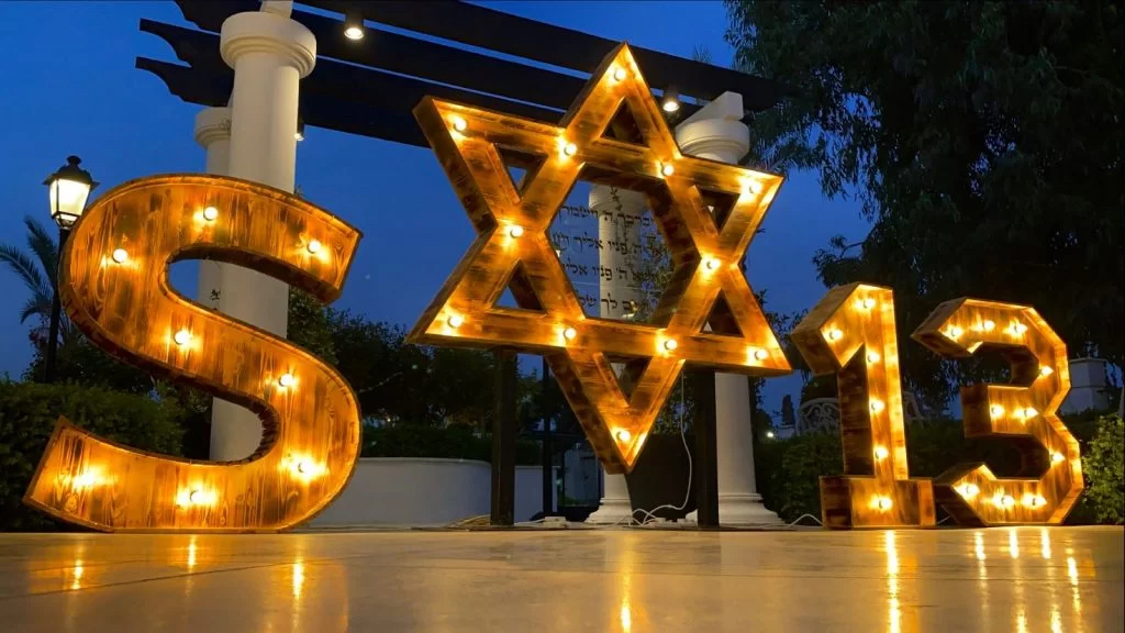מגן דוד ענק מעץ 4