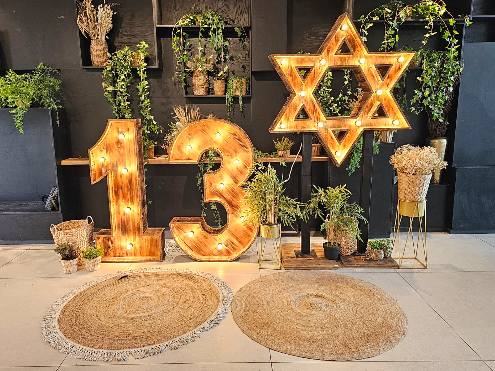 מגן דוד ענק מעץ 9
