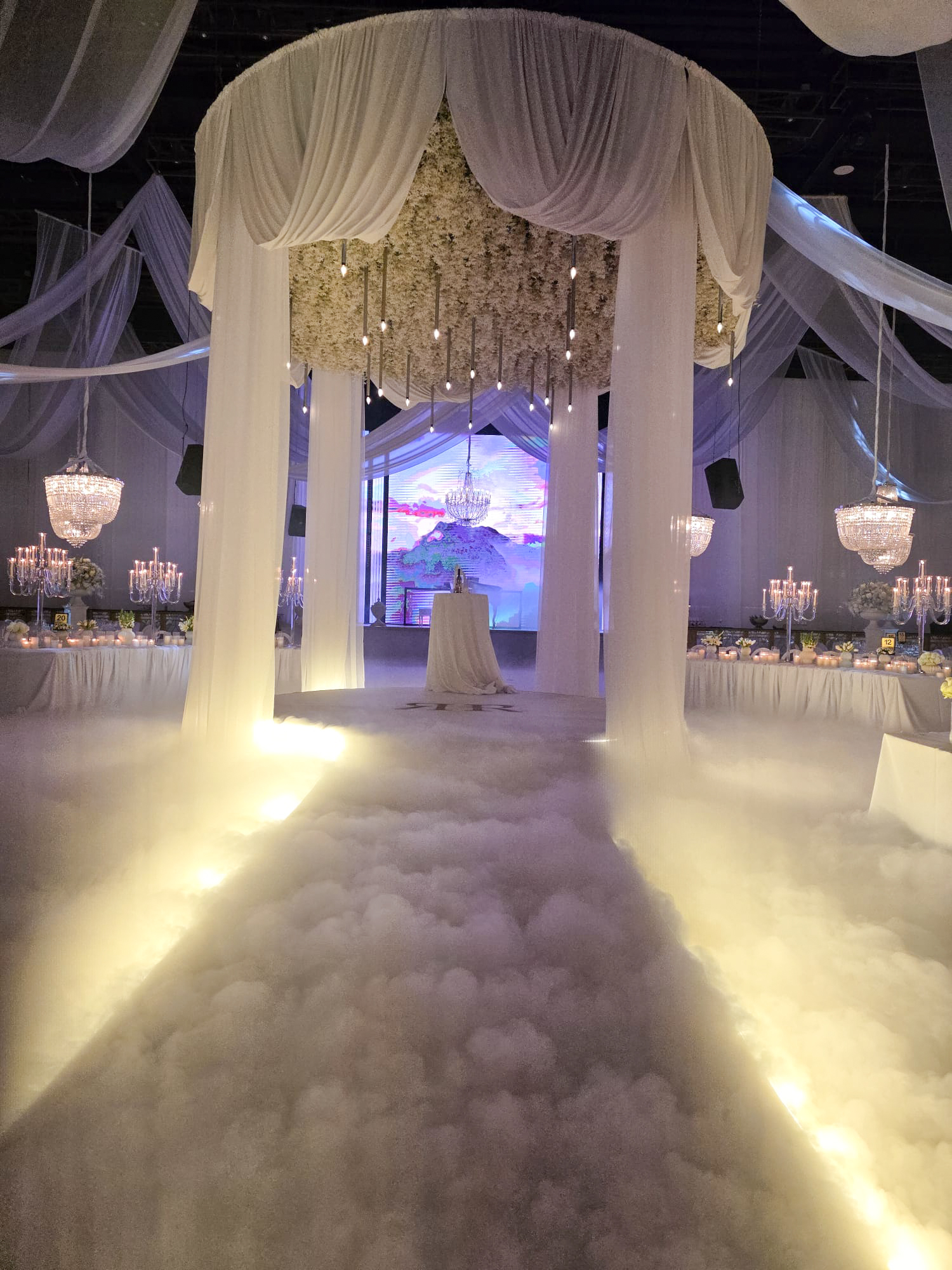 פי לד לאורך מסלול ההליכה לחופה