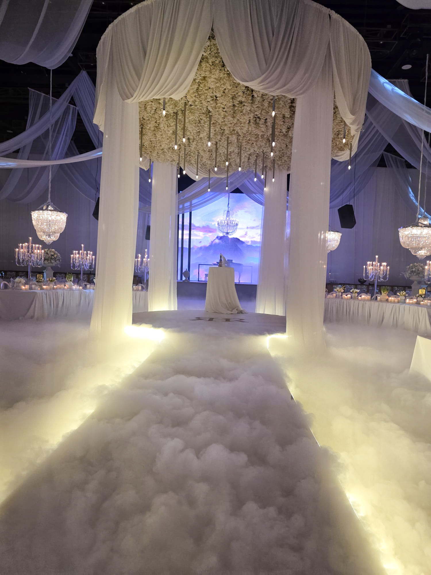 שדרת חופה עננים 8